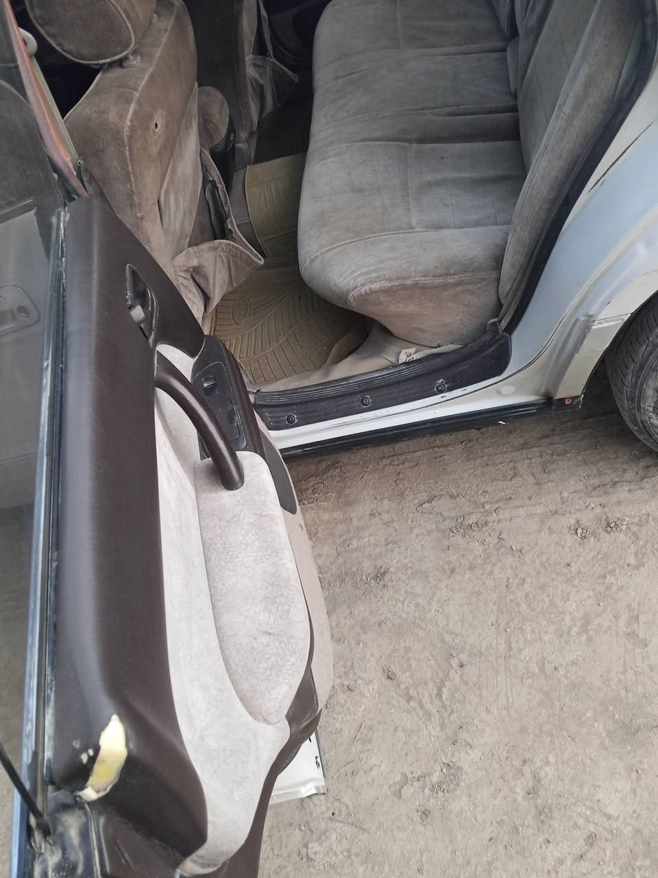 بيع ومروس بطه مكفوله من كل لعيب لشرعي ***********
