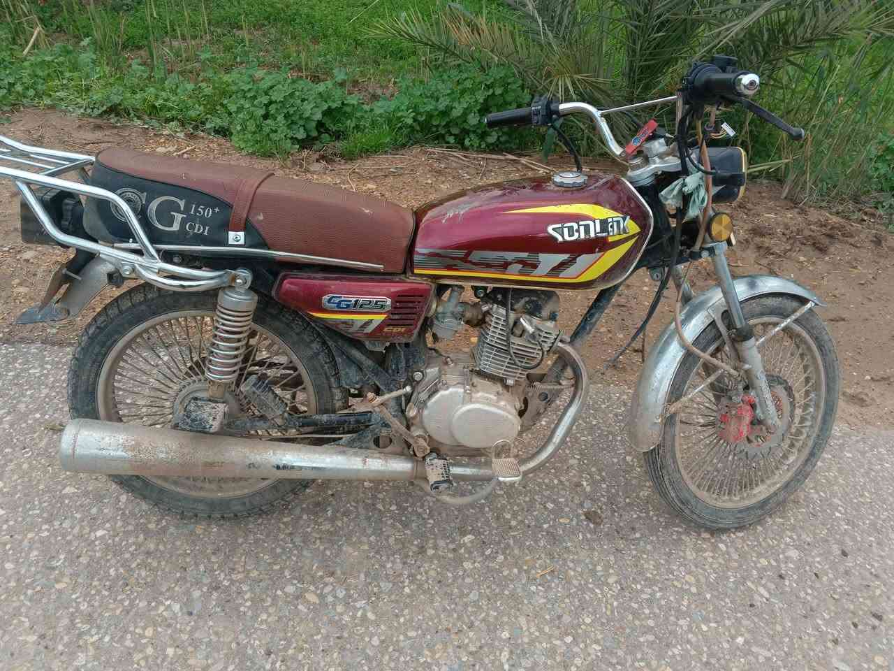 السلام عليكم اخون درجة للبيع 24درجة  وارقه كامله محرك مكفول من اي عيب نقصه دشبول وباتري ودرجه اني هامله خوان سعر 600بيه مجال ولمايعجبه سعر لايكسر تره يسمع كلام مو حلو مكاني واسط صويره *********** مسؤل وافق ع منشور
