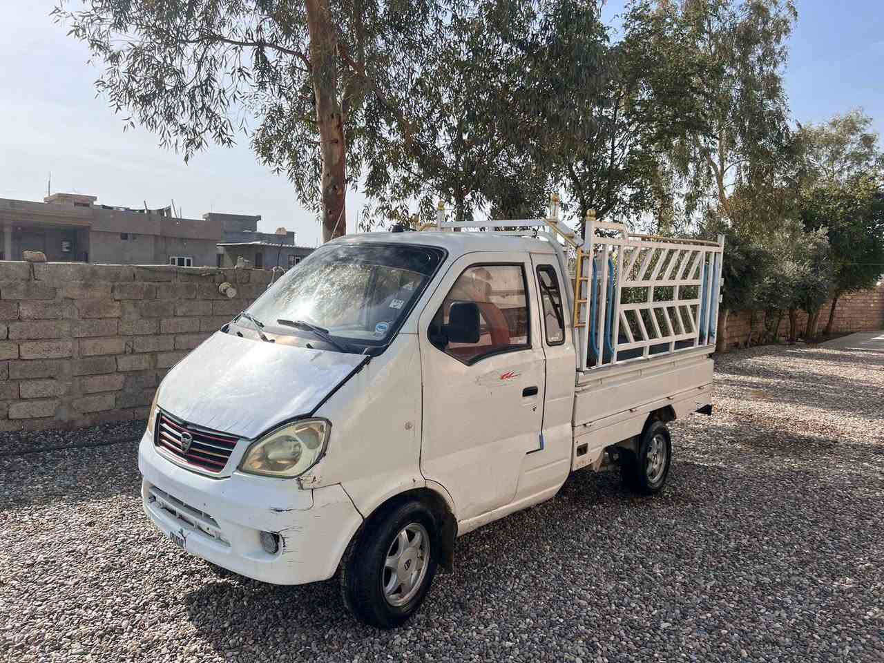 السلام وعليكم هانفي للبيع موديل 2007 محرك كير اكسل شرط  نكره سلف السعر 21 ورقه  وبيه مجال قليل  منفيس اصلي بيها  مكاني صلاح الدين بيجي الحجاج شراي يتصل ***********
