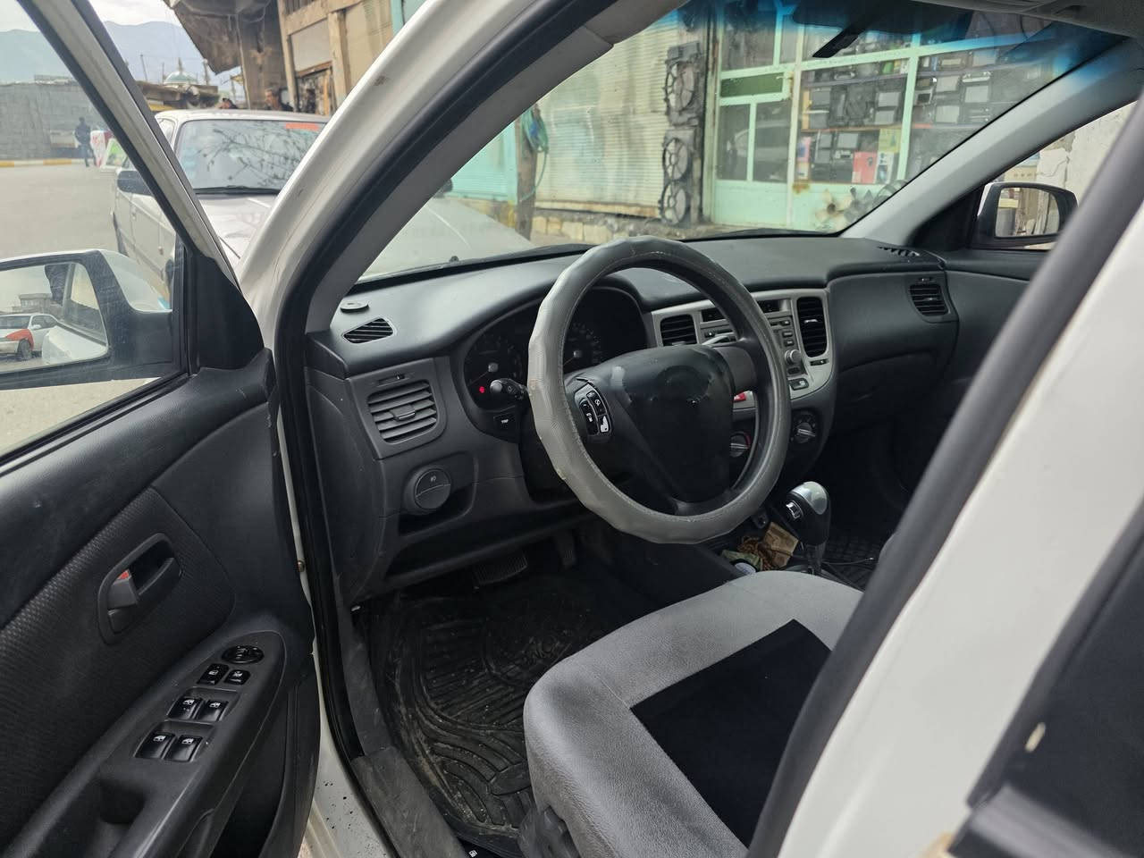 کیا ڕیۆ 2009 
بڕاوەی دووبەی
کوشن جڵدو هیتەر
بەس شوێن موسو بڕاوەی بۆیاخە
140 هەزاڕ ڕۆشتوە
پێشی کراوە بە 2011
پێشو دوا کەپس
گێڕو مەکینە بەشەرت
چرکەی تیا نیە تەقەو ڕەقە
چوار تایەی نوێ
کامل مەسروف

سیعر// 44 گەڵاو کەمێک مەجال

شوێن//هەڵەبجەی شەهید
***********
***********
