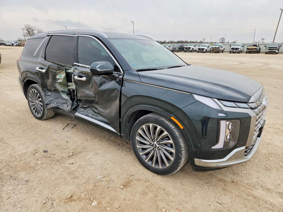 2024 HYUNDAI PALISADE CALLIGRAPHY
اريخ المزاد: 3/18 
السعر: حسب المزاد 
المسافة المقطوعة 15526  mi
#نشحن الى دبي و عمان و البصرة و كردستان و تركيا
بالامكان ادخالها
 #بكتاب_ذوي_الشهداء_باعفاء_كمركي_مع_اعفاء_الرقم 
#العقبة
#ام_قصر
#الشمال
⬅️نتكفل بالسيارة لحين وصولها 
⬅️اي استفسار مراجعة المكتب 
⬅️ عملنا شراء السيارات من المزادات الامريكية والكندية
#لدينا_تقرير_Carfax_مجاني_فحص السيارة قبل دخولها المزاد 
⬅️لدينا ورشة تصليح في دبي 
⬅️لدينا معقب لتخليص السيارات (حرة  او ذوي الشهداء ) و ايصالها الى الزبائن
📍العنوان النمرود #قرية_السيد_حمد 
⬅️اوقات الدوام من 4:30 عصراً وحتى ال11 ليلاً كافة ايام الاسبوع 
ما عدا السبت والاحد عطلة المزاد 
☎️ للاستفسار الاتصال على الرقم
عمر سعد
*********** :📞
*********** : 📞
