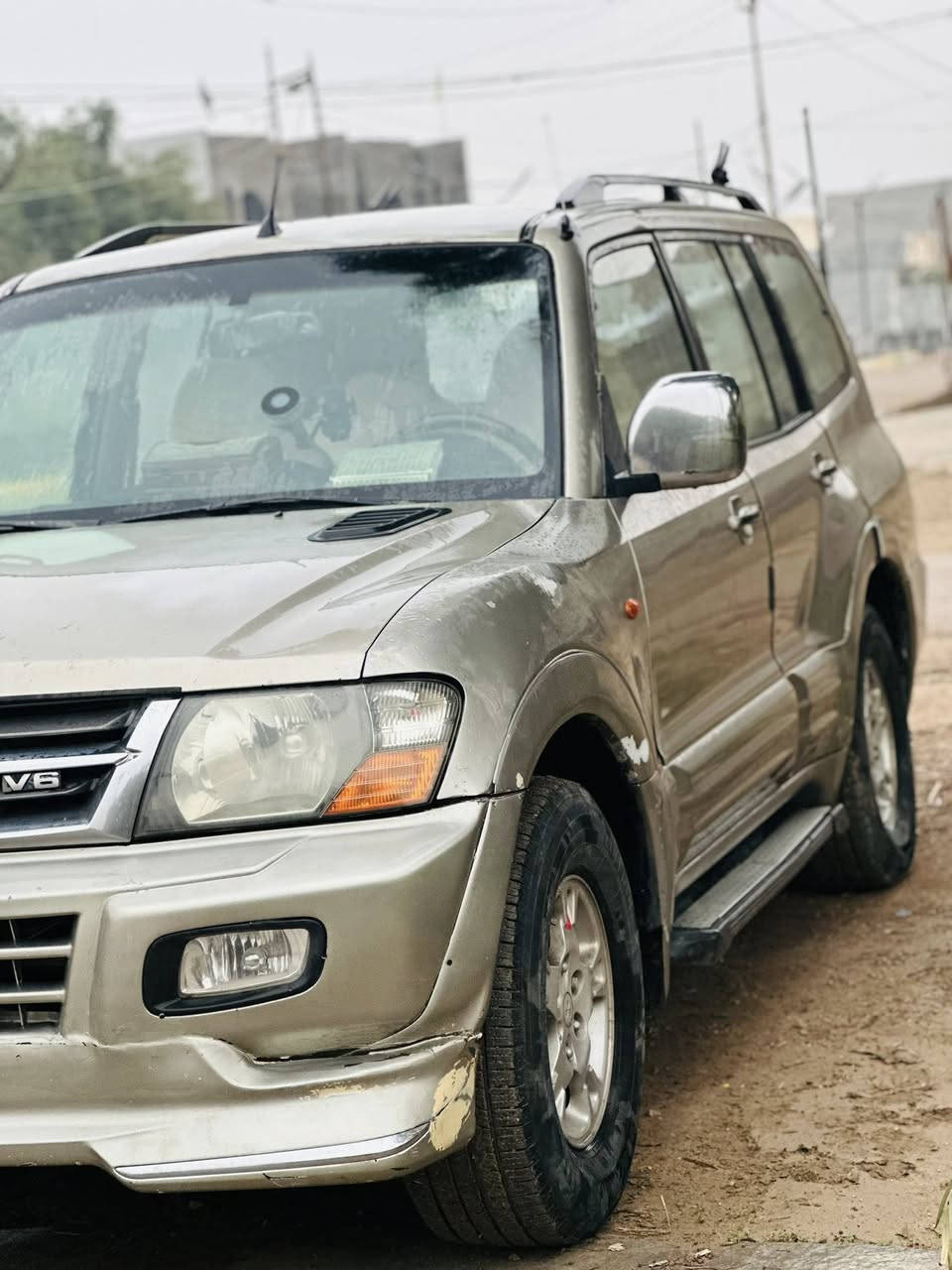 باجيرو ٢٠٠٢ 
مكينه ٣٥٠٠
صبغ حزام 
باسمي
ضررها صاير جهه الصدر بين البابين
رقم بغداد
مراوس او بيع
مع العلم فقط بيها لاستيك ولف  وينزل من سعرها
***********
