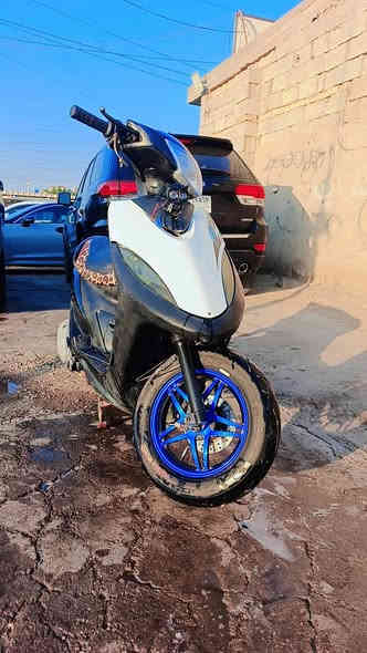 السلام عليكم شباب دراجه ماكس للبيع بيها نواقص قليله مثل سلف مثل جبنه دراجه مفتوحه 49 بلادي دراجه شلعه ومعدل بها تزويد ويلكم ودبل رياض خلفي مكاني السعر 500 وبيها مجال🌿 بغداد الحسينيه مال الراشديه رقمي ***********
