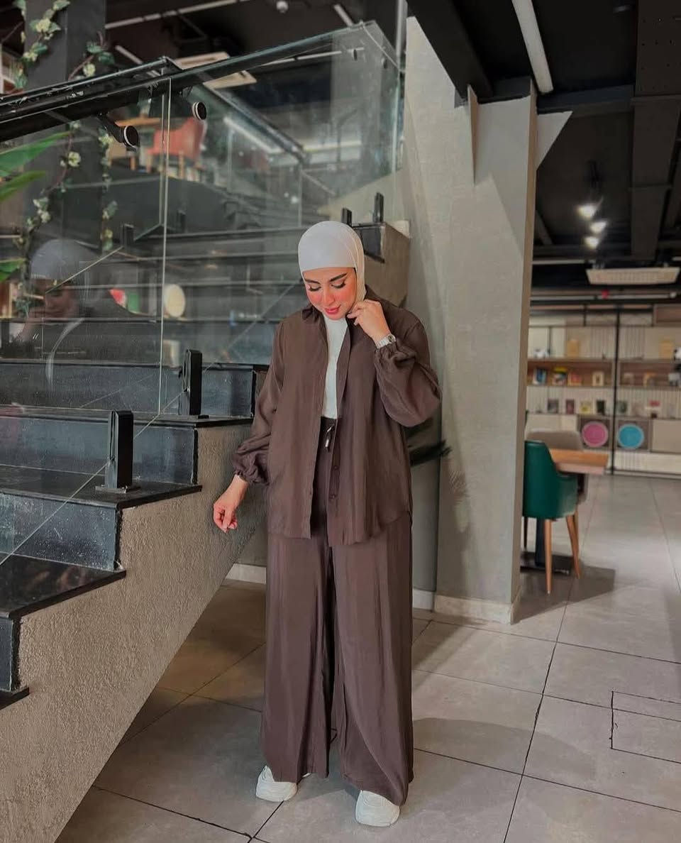 السعر ١٩ 💥💥 تم تكرار الموديل 
سوت نسائي صيفي
خامة روزالين تركي شرط الفحص
قياسات 40_42_44_46_48_50 

توفر قهوائي و اسود 

للحجز ***********
توصيل جميع المحافظات 5
