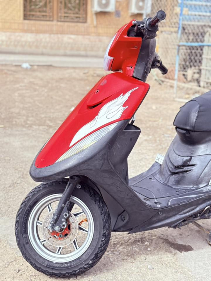 السلام عليكم
ماكس عدله صارلها شهرين من نازله من الرمبه دراجه مكفوله كفاله عامه اي نقص مابيها دراجه مامفتوحه بلاديه 49 شرط شلعه ومعدل ملاح فول سعرها مليون وبيها مجال بسيط.🩸
***********
وموجود ماسنجر
