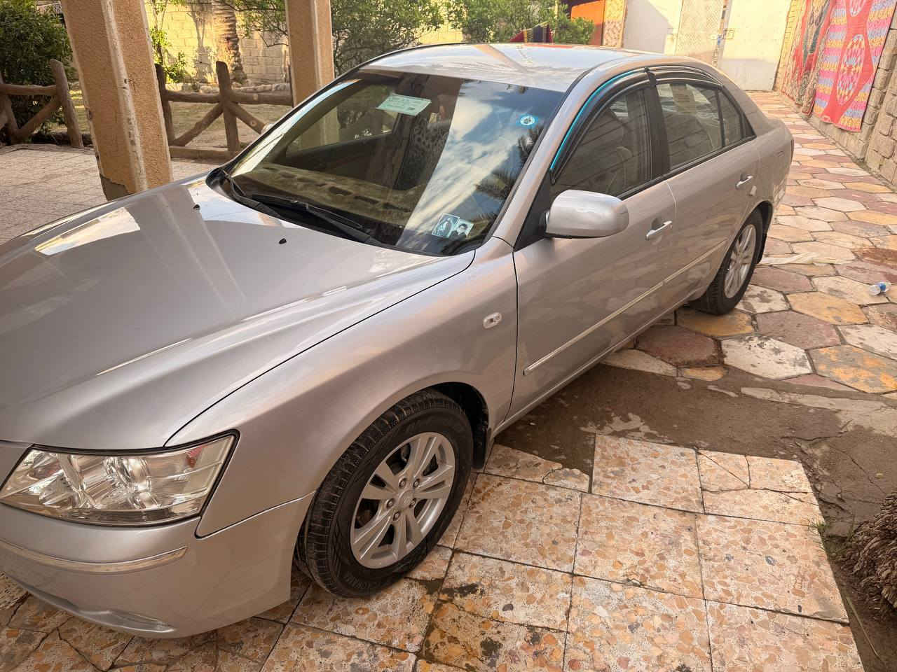 السلام عليكم سيارة سونتا للبيع موديل 2009 مصبوغة حزام لحد التكم والباقي اثر شخوط ورصعات كير محرك صدر تبريد تدفئة كهربائيات كله شغال تخم تاير باتري سيارة خير من الله السعر 105$ قابل للتفاوض ***********
واتساب واتصال
