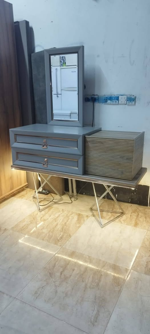 غرفه ماركة شرط النظافة اخو الجديد ٦٥٠ وبي مجال شراي دزلي صوره عالخاص يوجد توصيل محافظات يوجد كادر فتح وشد


**إذا كنت صاحب هذا الإعلان وتريد حذفه لأي سبب، رجاءا أرسل رسالة إلى الدعم الفني**