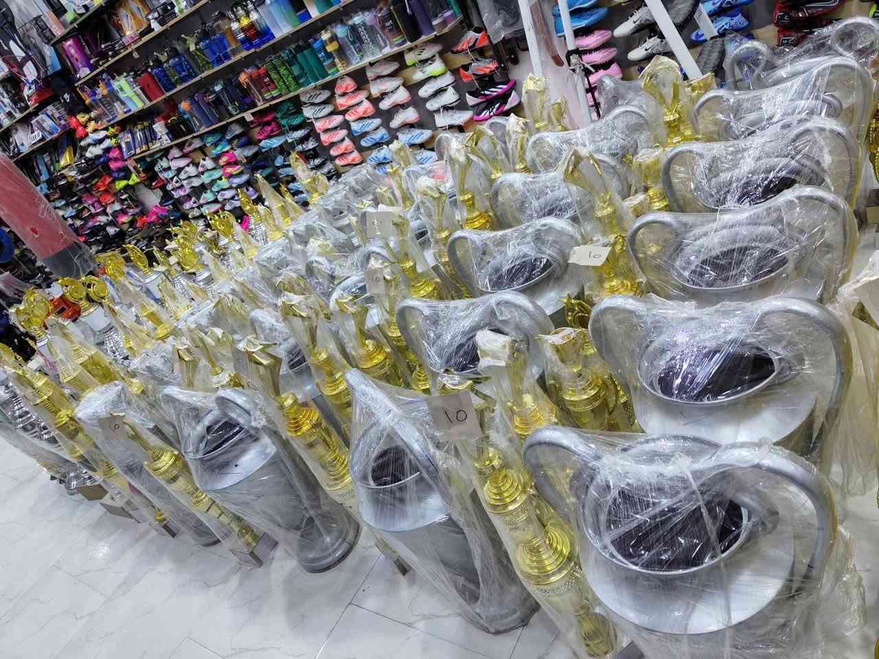 كل ماهو جديد و مميز 
تجدوه في مجمع ايليا الرياضي 
جوائز دروع بطولات 
فرديات متنوعة 

للحجز والاستفسار الاتصال على الرقم التالي 
***********
 واتسااب يتوفر خدمة توصيل كافة المحافظات
