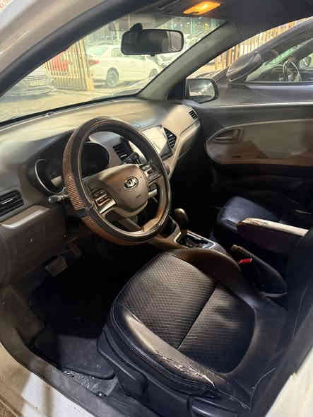 السلام عليكم 
بيكانتو مورينغ موديل2016
 صبغ فقط دائر خلفي بدون داوخل 
مكينه 3 بستن سياره جاهزه من كلشي مال بيت 
كشنات جلد تحكمات استيرن 
بسمنا سياره مكينه كير شرط 
طخم تايات جدد 
تبريد تدفئه شغال 
82 و بيها مجال بسيط 
***********
