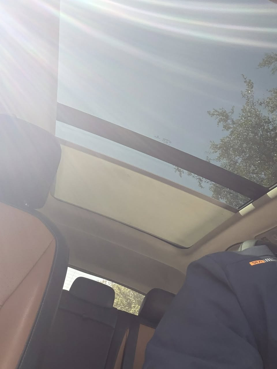 تيكوان 19 فل مواصفات محرك مفتوح ومصلح حادث باب سايق والخلفه ماشي 80 الف مايل  مكان بغداد رقم اربيل سياره كشر دواخل جدا نظيفه سعر سياره 170 ورقه


**إذا كنت صاحب هذا الإعلان وتريد حذفه لأي سبب، رجاءا أرسل رسالة إلى الدعم الفني**