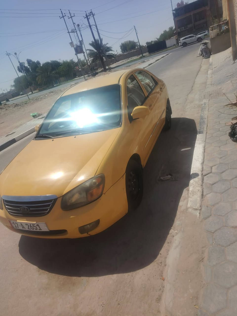 السياره سيراتو كير عادي المكينه1600 سعر58وبيهه مجال قليل المكان كربلاء الجاهز رقم الهاتف ***********
