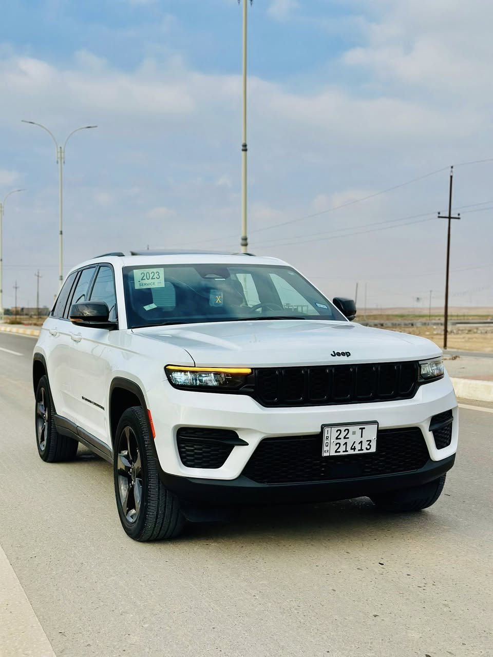 السلام عليكم للبيع جيبjeeb2023
رقم اربيل دولي 

🌍 الوارد:امريكي كلين بدون ضرر
ماشيه 46
👥 عدد المقاعد: 5راكب

🔧 المواصفات الفنية

1-محرك V6 سعة 3.6 لتر

2-ناقل حركة أوتوماتيك 8 سرعات

‎🚦 أنظمة القيادة والذكاء
✔ قيادة شبه ذاتية
✔ تثبيت سرعة ذكي (Adaptive Cruise Control)
✔ تحديد المسار
✔ تحذير الخروج عن المسار + تصحيح تلقائي
🛡️ السلامة والمساعدة

✔ كاميرات 360 درجة

✔ حساسات أمامية + خلفية + جانبية

✔ مراقبة النقطة العمياء
✔ فرامل تلقائية للطوارئ
✔ مساعد الركن الأوتوماتيكي
🛋️ الداخلية والفخامة
✨ تدفئة وتبريد للمقاعد الأمامية والخلفية
✨ تدفئة المقود
✨ إنارة محيطية داخلية متعددة الألوان
✨ مراية وسطية كاميرا رقمية
✨ مرايا جانبية ووسطية تعتيم أوتوماتيك

📱 التقنيات

🔑 دخول ذكي

🚀 تشغيل عن بعد

🖐️ بصمات أبواب (5 بصمات)

📺 شاشة وسطية كبيرة Uconnect

🎵 نظام صوت فاخر McIntosh

📱 Apple CarPlay & Android Auto

📶 Wi-Fi / Bluetooth / USB

🎨 الخارجية
🤍 لون السيارة: أبيض
🔆 إضاءة LED كاملة

#العنوان_تكريت_العلم
#العسر335
#للستفسار***********
