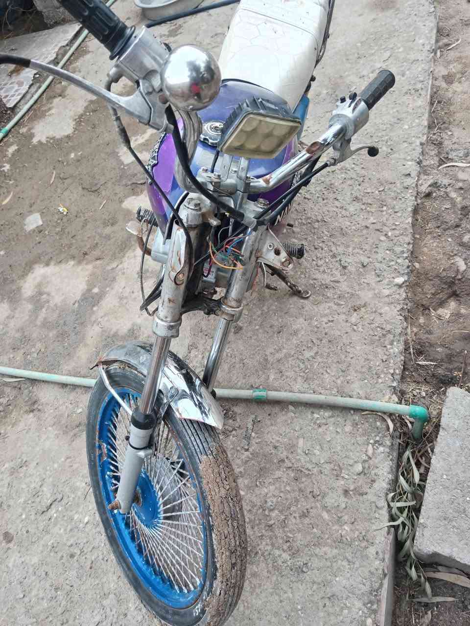 دراجه نامه موديل 20 كلك دراجه حلوه ونضيفه دبلات امامي وخلفي شرط لشغل مكان نصر سعر 350  وبيه مجال بصيط لشراي موه شراي لا يعلق ولا يراسل لخاص مفتوح


**إذا كنت صاحب هذا الإعلان وتريد حذفه لأي سبب، رجاءا أرسل رسالة إلى الدعم الفني**