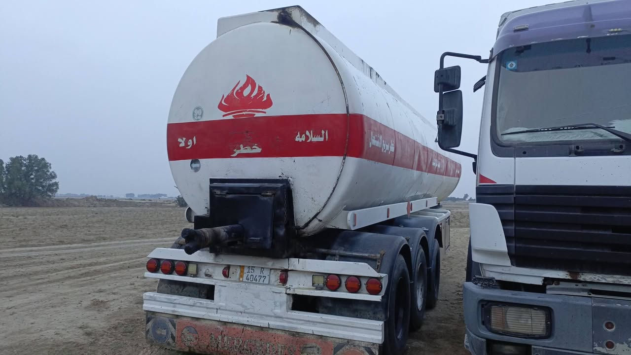 تانكي للبيع فوزله  سبرنك حموله32 بثكيل مقلف كاك ابو 5
 22.5سبرنك سعر 70 وبيه مجال 
***********
