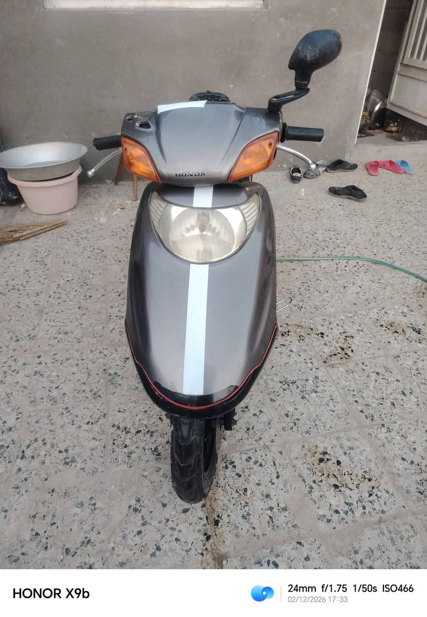 سبيسي ياباني دراجة نضيفة مفتوحة مرة وحدة
كفرات تجاري كهربائيات شغالة بس الجوزة مرات تعلك 
سعر 450 
مكاني كوت شارع النفط 
رقم ***********
