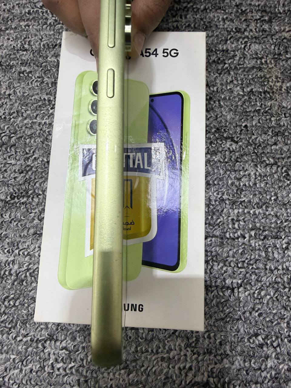 السلام عليكم للبيع سامسونك  A54جديد ستعمال قليل ذاكره 256 فتحته ع ايدي السعر260 خطين لون مميز  مكان بابل للاتصال ***********
