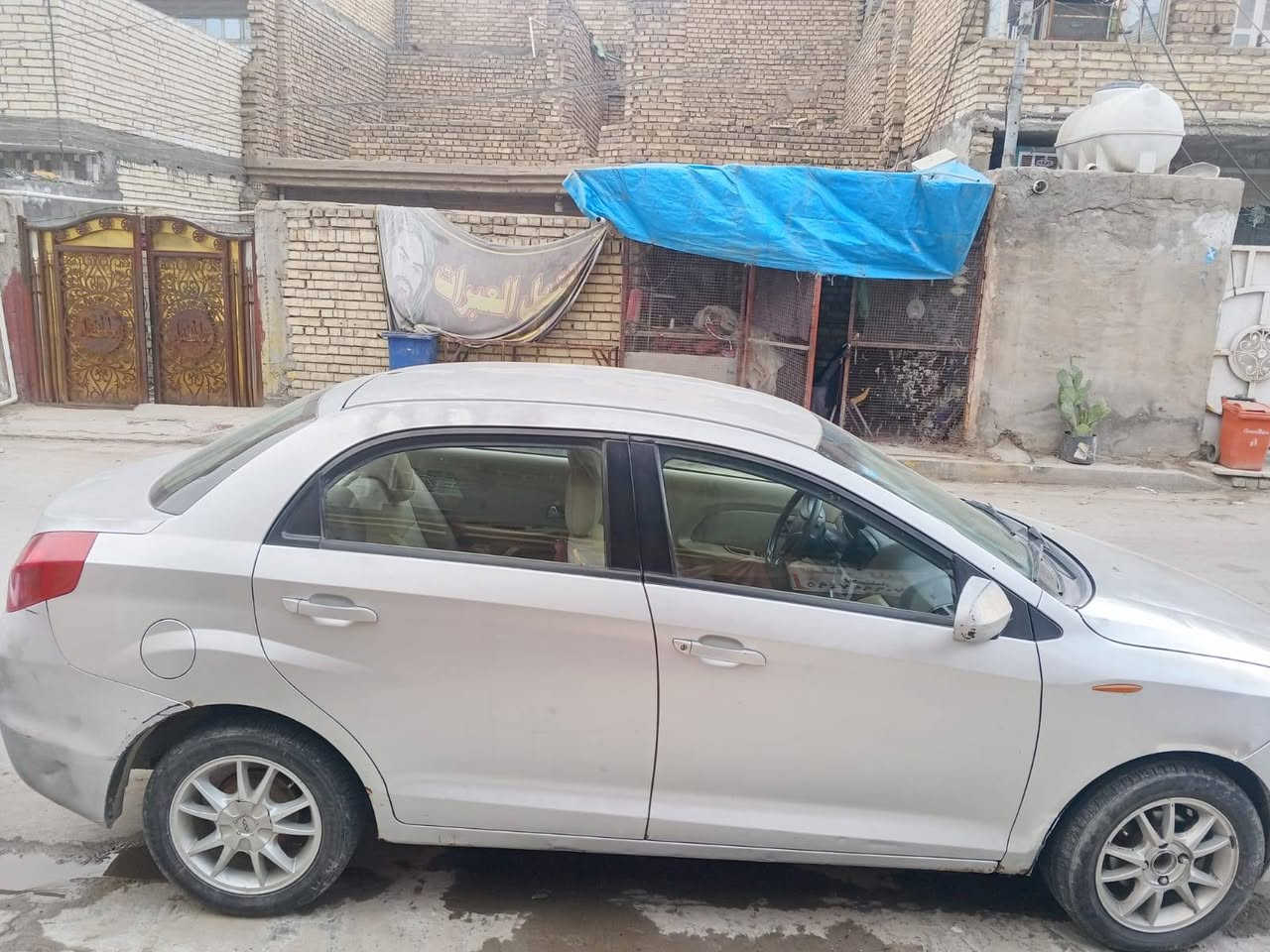 شيري افلاوين موديل 2013 كير عادي محرك كير جديد رقم انكليزي سنويه بسمي بيع او مراوس للاتصال ***********
