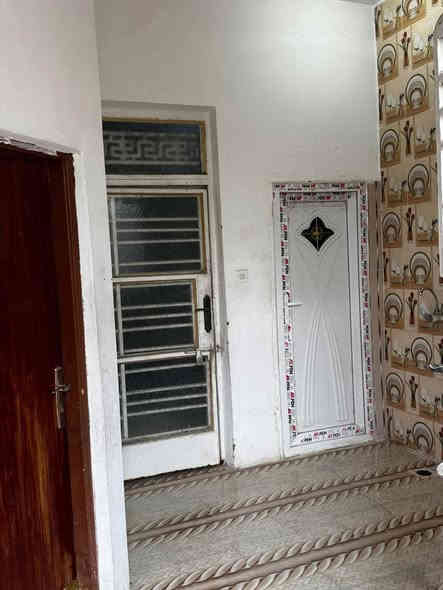 #دار_للايجار في حي الضباط الثانيه نهاية شارع المتقاعدين السايدين 

تحتوي ع غرفه وصاله واستقبال ومطبخ وصحيات ..

-سعر الايجار 350 الف

———————————————————

مكتب الماس للعقار والمقاولات العامة
 • موقع المكتب: نزلة حي المعلمين – قرب متوسطة الجزائر
 • رقم الهاتف: ***********
