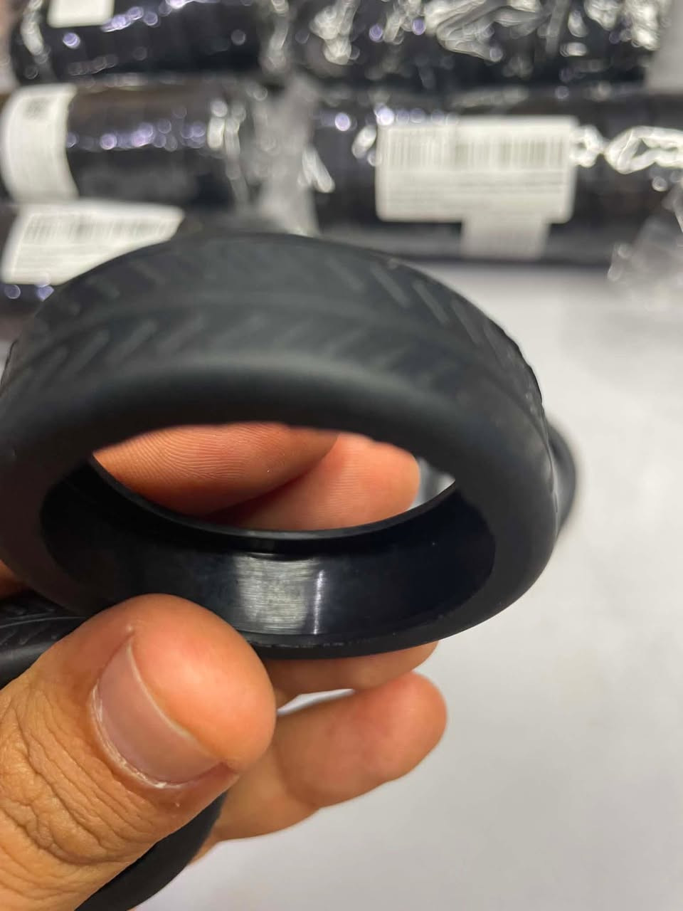 متوفر ١٠ جياس كل جيس يحتوي على طخمين (٨ قطع ) ربل مال تايرات جنطة السفر قطر التاير 50-60mm كلهم على اول تم 20 الف شامل التوصيل


**إذا كنت صاحب هذا الإعلان وتريد حذفه لأي سبب، رجاءا أرسل رسالة إلى الدعم الفني**