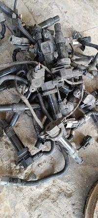 قطع غيار • ٣٠٠قطعة • شرط الشغل