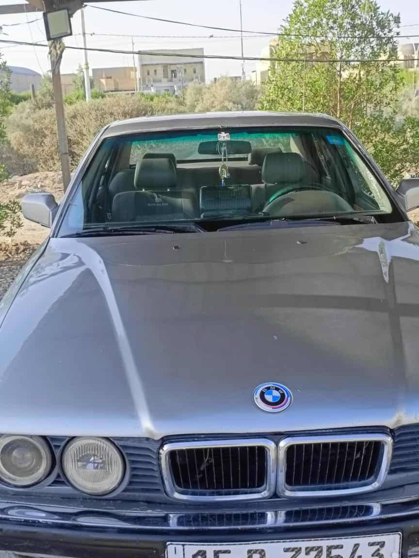 بي ام 735 صبغ جماليه بدون ضربه جاهزه تبريد كير محرك اكسن حداديه كهربائيات كله شغاله ومكفوله بااسمي تريد وكاله تريد تحويل مكانه ذي قار الشطره اتصال او واتساب *********** ناصرية, ذي قار
