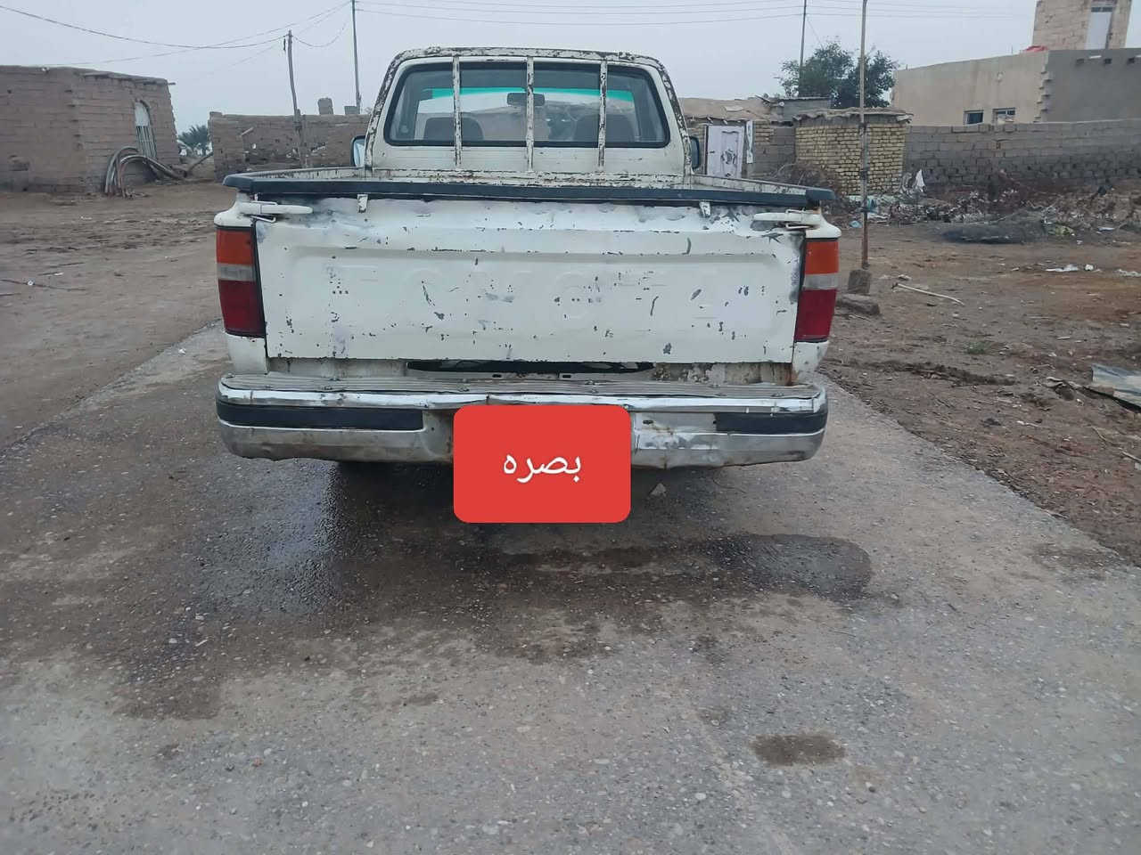 سلام عليكم للبيع بيكم موديل 89رقم بصره نكليزي مصبوقه جماليه مكفوله من كلبه وضربه شاصي بيه خياسات بصيطان حداده جديده تخم تاير جديد كرهبايات كلها شقاله عنوان ميسان ناحيت كميت السعر 33وبيها مجال ‏‪0780 785 5631‬‏
