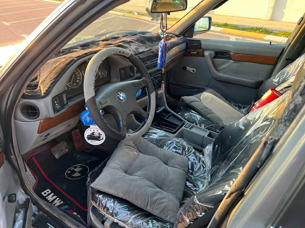 بۆ فرۆشتن BMW 525 مۆدێل1989 هەمو گیانه کراوە بە 1995 گێر تۆماتیک گێر تمساح سەیارەکە دنک مەسرەفی تیا نیە تا بڵێت باکە ماڵی دۆستە رەقەمو سەنەوی تا 2028تازەیە هاوە ناو خۆمۆ گێر مەکینە ئەکسل لێدراو بەشەرت نرخی 43کەمێ معمەلە ناو نیشان کەلار ژم *********** تکایە ئەگەر مشتەری نیت سەرمان مەێشێنە لەگەڵ رێزمان ئەدمین ❤️ گۆرینەوەیش ئەکەم شتێک بە دڵم بێت خناقين, ديالى
