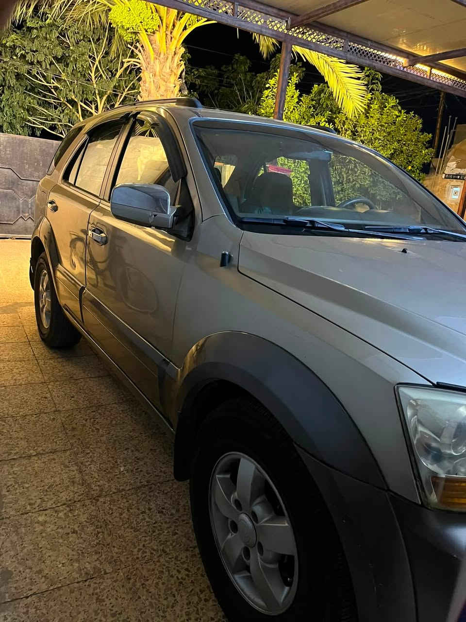 سورنتو ٢٠٠٨ خليجي
مواصفات كشن كهربائي سقف كهربائي (تنته)
محرك 3600 /6V
كير محرك شرط الفحص +صدر جديد
الصبغ قطعتين جاملغ +باب السكن الجهى اليمنى + كما موضح أمامك بالجهة اليسرى بوجه الجاملغ  ٤ اصابع مرجعة ع بارد فقط
رقم كركوك مشروع وطني تحويل بأي محافظة
المكان صلاح الدين تكريت
للتواصل :***********
