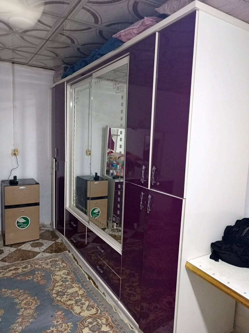 السلام عليكم غرفه تركيه للبيع8قطع ويه طبه يصيرن9 تاج مال الجربايه موجود نضيفه ماعوزه شي سعره 350بيه مجال حك الجيه مكان البصره 5ميل مكلف بل نشر ***********
