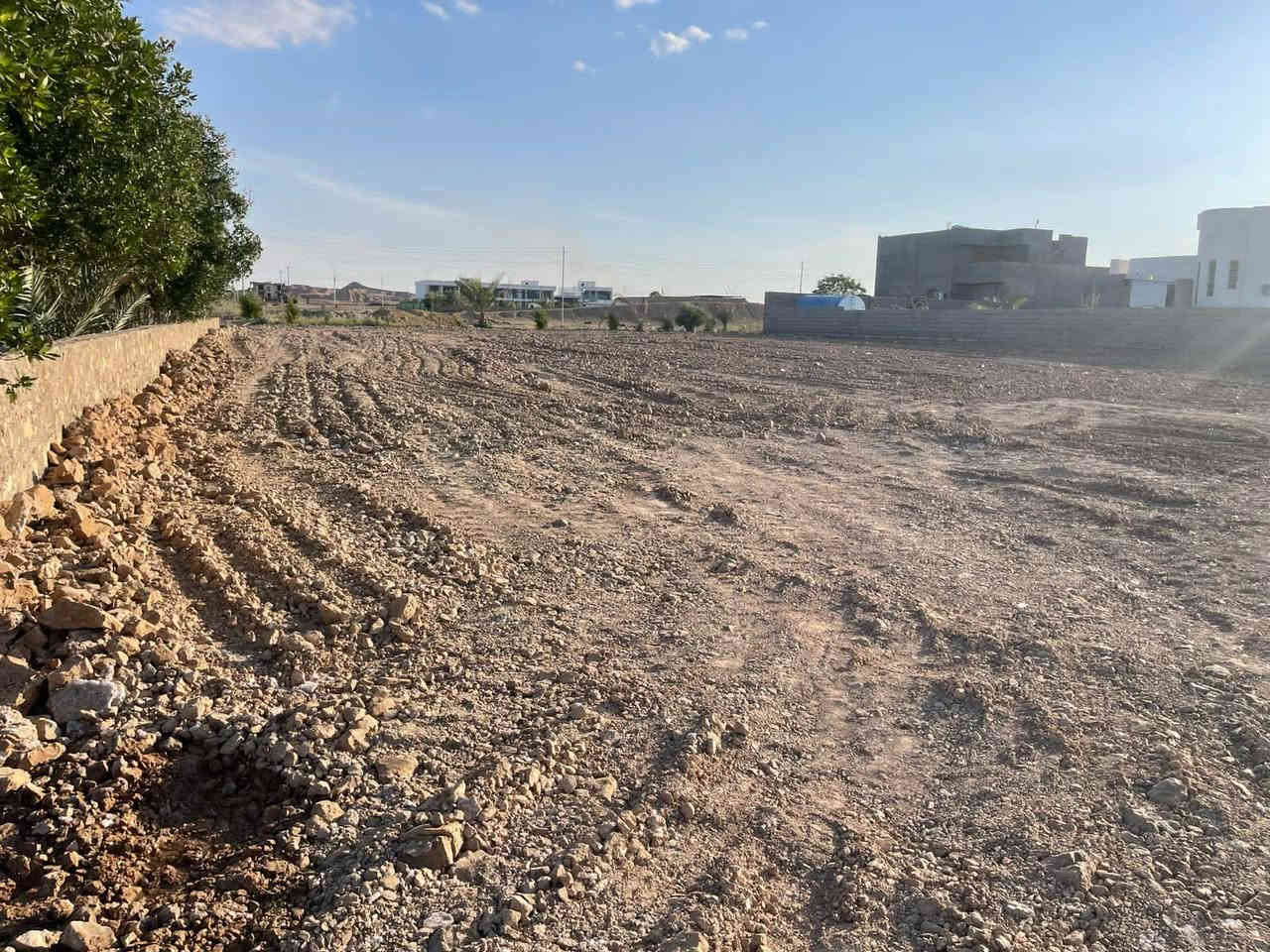 قطعة أرض سكنية للبيع
المساحة ٢٠٠٠ متر
الموقع ناحية اليرموك زنكورة قرب محطة ستار چياد
تقع على شارع ١٠ متر
منطقة سكنية متوفر جميع الخدمات
الأرض مدفونه وجاهزه للبناء والسكن
الأرض واقع حال لزمة مكفولة من اي مشكلة عشائرية 
للإستفسار الاتصال على الأرقام التالية
*********** واتساب
*********** واتساب
او مراسلة الصفحة في اي وقت نعتذر عن التأخير عن الرد في بعض الأحيان
نستقبل جميع العروض العقارية في مدينة الرمادي
ابو احمد
