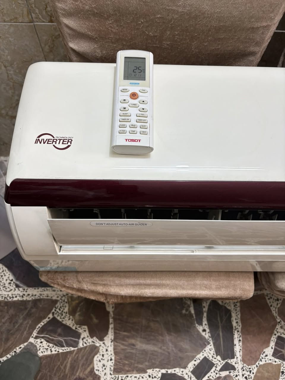 سلام عليكم
سبلت توسوت 1 طن حجم 13 
أنفرتر أقتصادي يشتغل على المولده 
3 أمبير حار بارد بلادي نظافته ٩٠٪؜
بلادي ممصلح غازه مقفل 410
ظمان 20 يوم
السعر  ٣٥٠ الف
بغداد حي الجامعه 
***********
