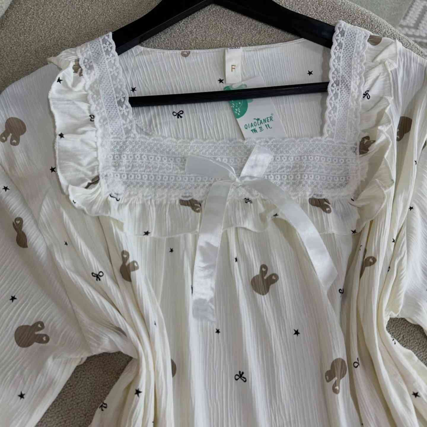 تراك كريشة قطني فول ليكَرا خامة باردة بتصميم لطيف 😍🤍 يلبس قياسات L-XL-2XL متوفر بالشكلين الي داخل المنشور 🩷 العنوان جلولاء مجمع النافورة اول محل عاليسار 💜 #جامعة_ديالى #جلولاء #خانقين #كلية_بلاد_الرافدين_الجامعة #ازياء_سين


**إذا كنت صاحب هذا الإعلان وتريد حذفه لأي سبب، رجاءا أرسل رسالة إلى الدعم الفني**