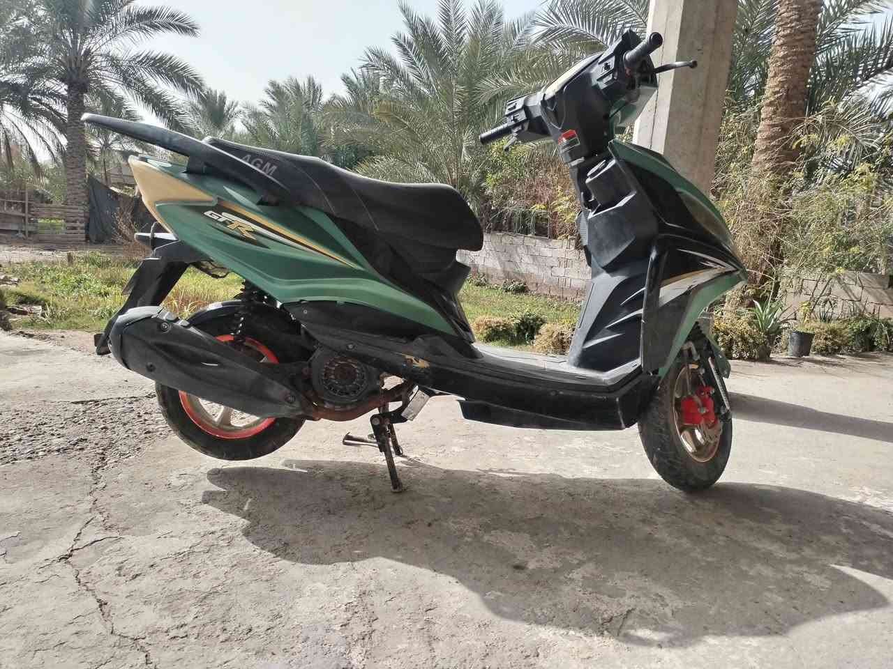 دراجه جامبو2020للبيع نظيفه شوفت عينك نكره سلف اشاير  لايت عالي ناصي  كلشي شغال بيها مفتوحه
رايده 275 وبيها مجال مكاني المسيب  مستعجل على بيعته  موجود خاص وخط ***********
