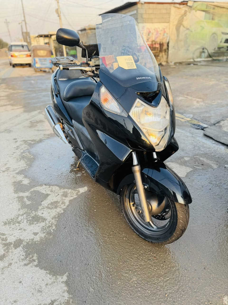 سلفر  ونج ٤٠٠
مكانها بياع تقاطع درويش
رقمي ‭٠٧٧٥ ١٥٧ ١٨٨٧‬
مكفول من كلشي 
سعرها خاص او اتصل وتدلل
