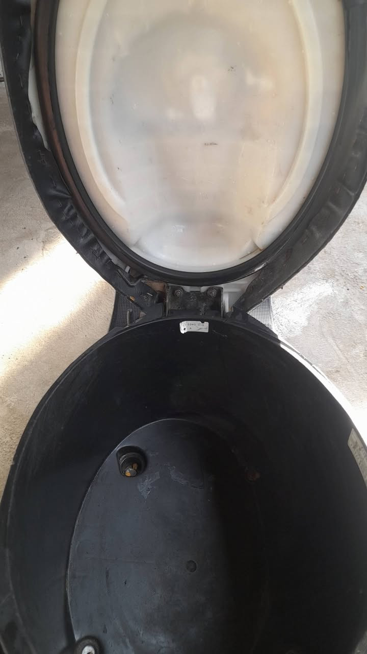 سلام وعليكم شباب دراجع عصفوريه نضيفه وحلوه ومكينه خرسيه شلعه تشك الكع مامتعوبه ابد كلشي شغال مزوده وياله ويدات ودبل خلفي جماليه الي يرده على هاي الحطه ميخالف الي يرد غراضه البلاديه هم موجودات اشدهن كدامه واخذ المزودات السعر خاص اي استفسار تعال خاص رقم ***********
