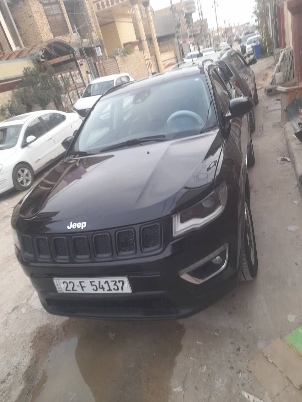 السلام عليكم
جيب كومباس 2018 

 رقم اربيل بسمي 

حجم المحرك 2.400 المرغوب 

سياره فول مواصفات عده الفتحه

ماشيه ١٠٣ قابله للتفاوض 

داخل اسود جلد 

مكينه كير كفاله 

تبريد شغال ثلج 

تايرات جدد

صوره الحادث مرفقه بل صور وسونار موجود 

العنوان الديوانيه 

رقم تلفون *********** حسن ابو فلاح

السعر ب 140 وبيهه مجال للشراي
