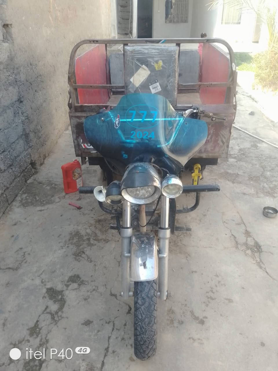 السلام عليكم ستوته للبيع موديل 2016 منفيس نضيفه محرك 2021 طخم تاير جديد نكره سلف  السعر 850 وبيها مجال للطيبين/***********
