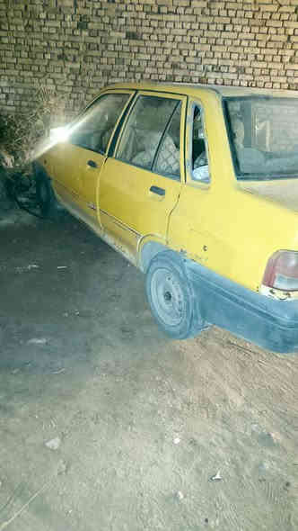 سلام عليكم سايبه موديل 12 سنويه صاقطه سياره بسمي عليها هيئه وغرامات 550 رايدها 7ورقات الاتصال ***********
