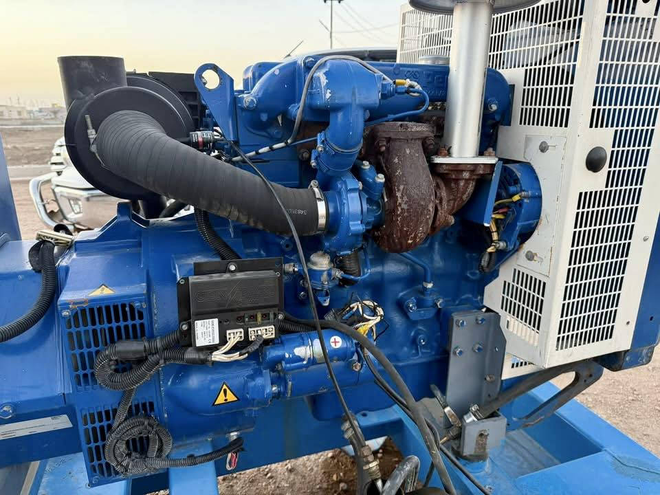 للبيع مولد نوع بيركنز انكليزي افجي ولسون اوربي
محرك ٤سلندر سوبر توليد ستامفورد انكليزي ٦٥كيفي
عدد ساعات التشغيل ٨٠٠ساعه برغي ما مفتوح بيها 
مشروط من الفتح والتنقيص والتبخير ع الحمل
منضومة حماية فول اوتوماتيك اطفاء وتشغيل ذاتي 
للأستفسار//***********
العنوان//بابل-متوفر توصيل 🚚 إلى جميع المحافظات
