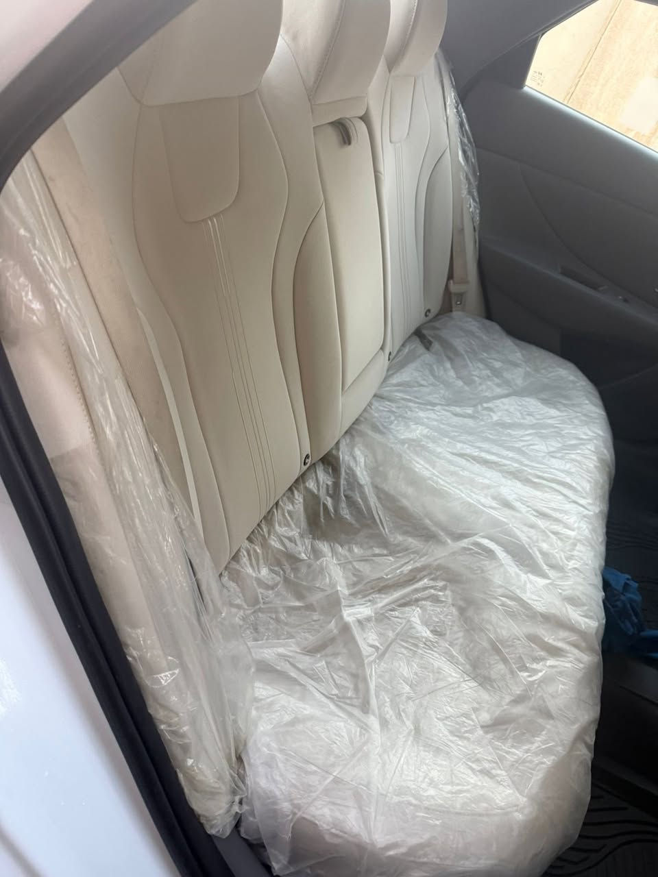 السلام عليكم النتره 2024 خليجي مكينه 2000دوش كفاله عامه سياره جديده فول مواصفات للخير معروفه مواصفات الخليجي مكاني بصره حيانيه ***********  سعر 185وبيهه مجال
