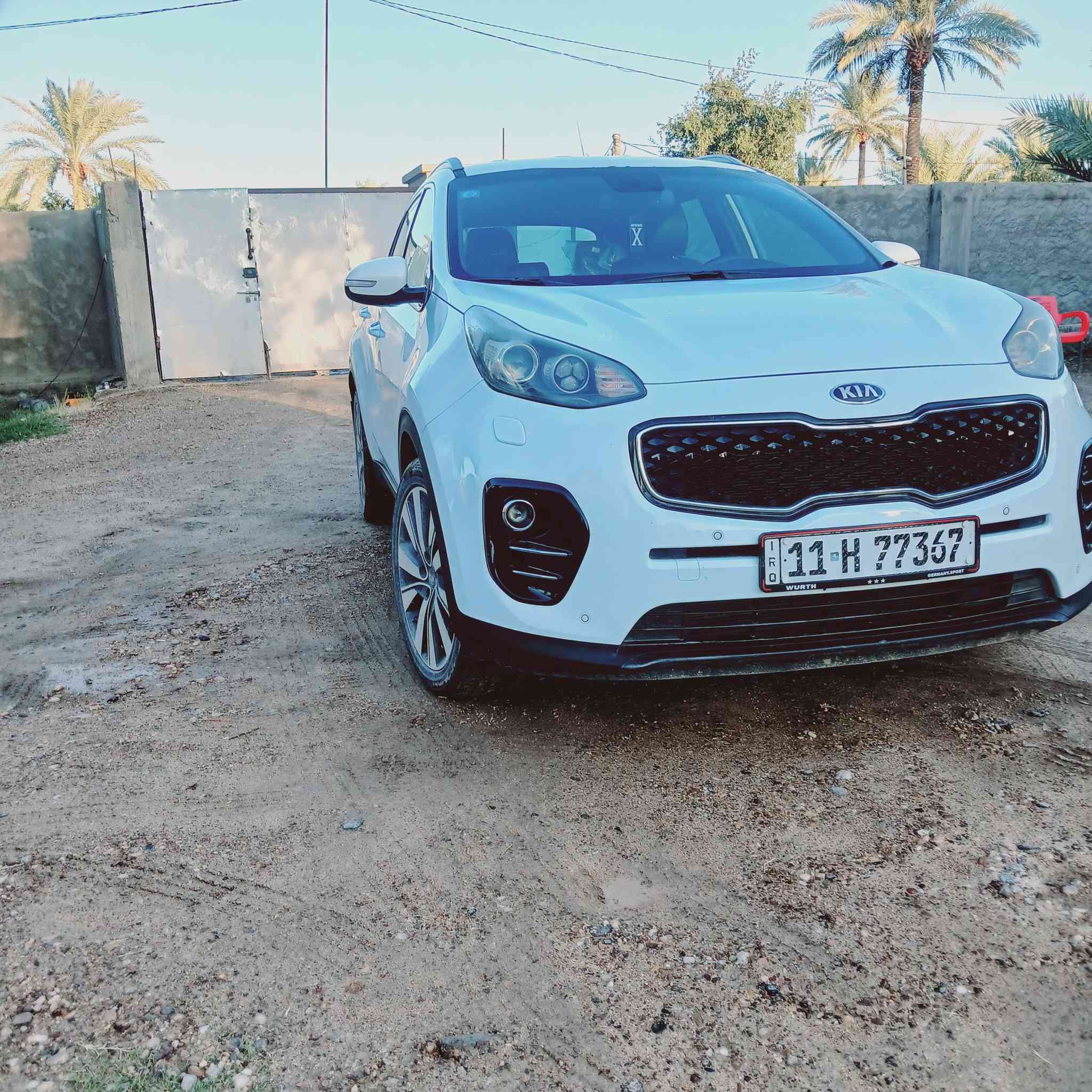 السلام عليكم سبورتج 2019 خليجيه سياره مكفوله كفاله عامه من عده صبغ بل باب خلفي اليسره الباقي كفاله عامه من صبغ وضربه وشخط صدر أمامي وخلفي كله جديد فول مواصفات عدا البنراما محرك وكير ع وضع الشركه رقم بغداد الجديد بسمي مكان السياره بغداد ابو غريب السعر 185 وبيه مجال رقم الهاتف *********** /***********
