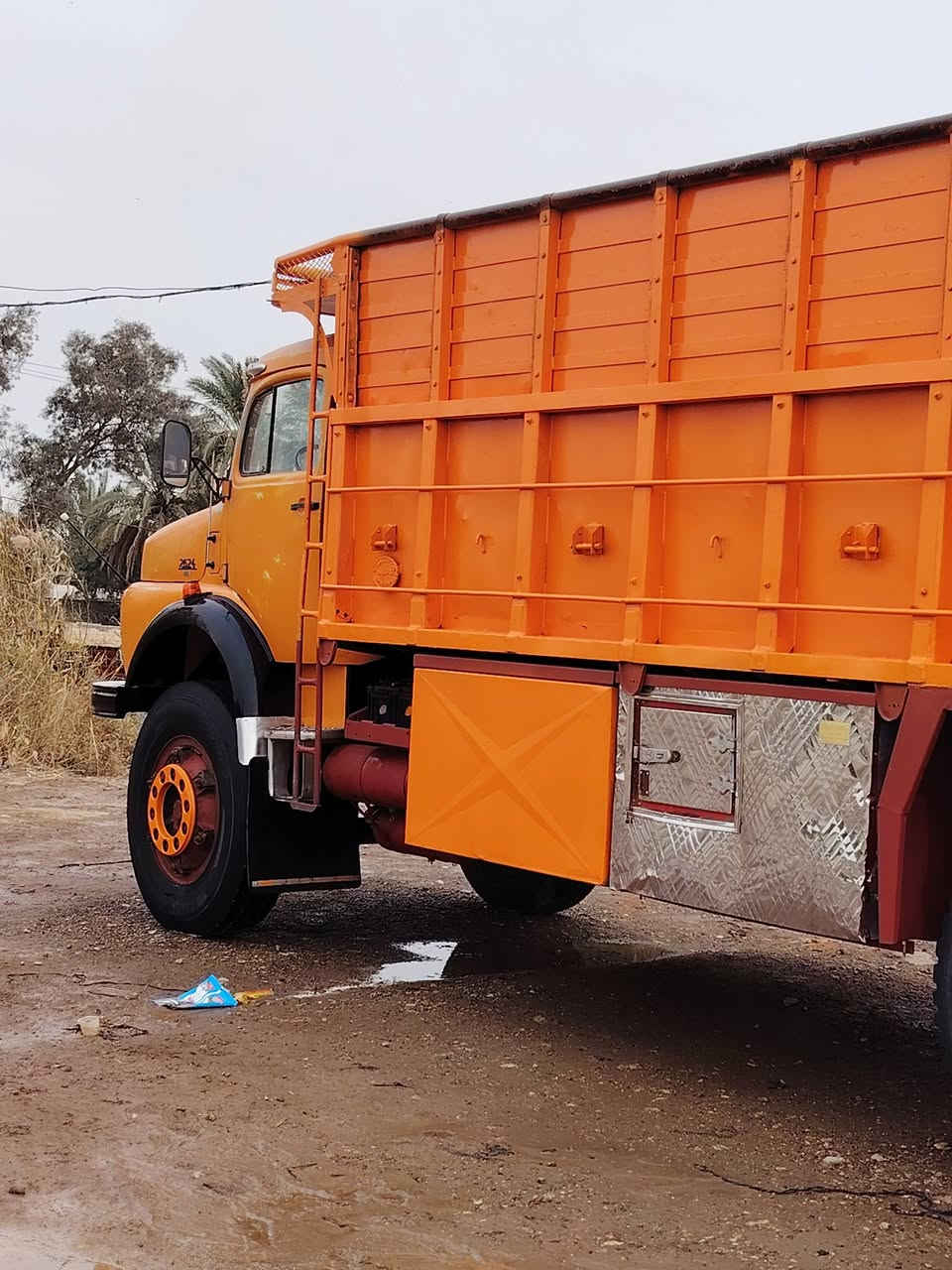 اقجم  للبيع م81 كير 90 عادي شاصي بلادي طويل قماره تبخير قليل كلش محرك لا تبخير ولا صرف بعد اكو غير هاي مواصفات هذا رقمي واني خادم *********** ماسنجر موجود 
. واتساب موجود اسيا ***********
