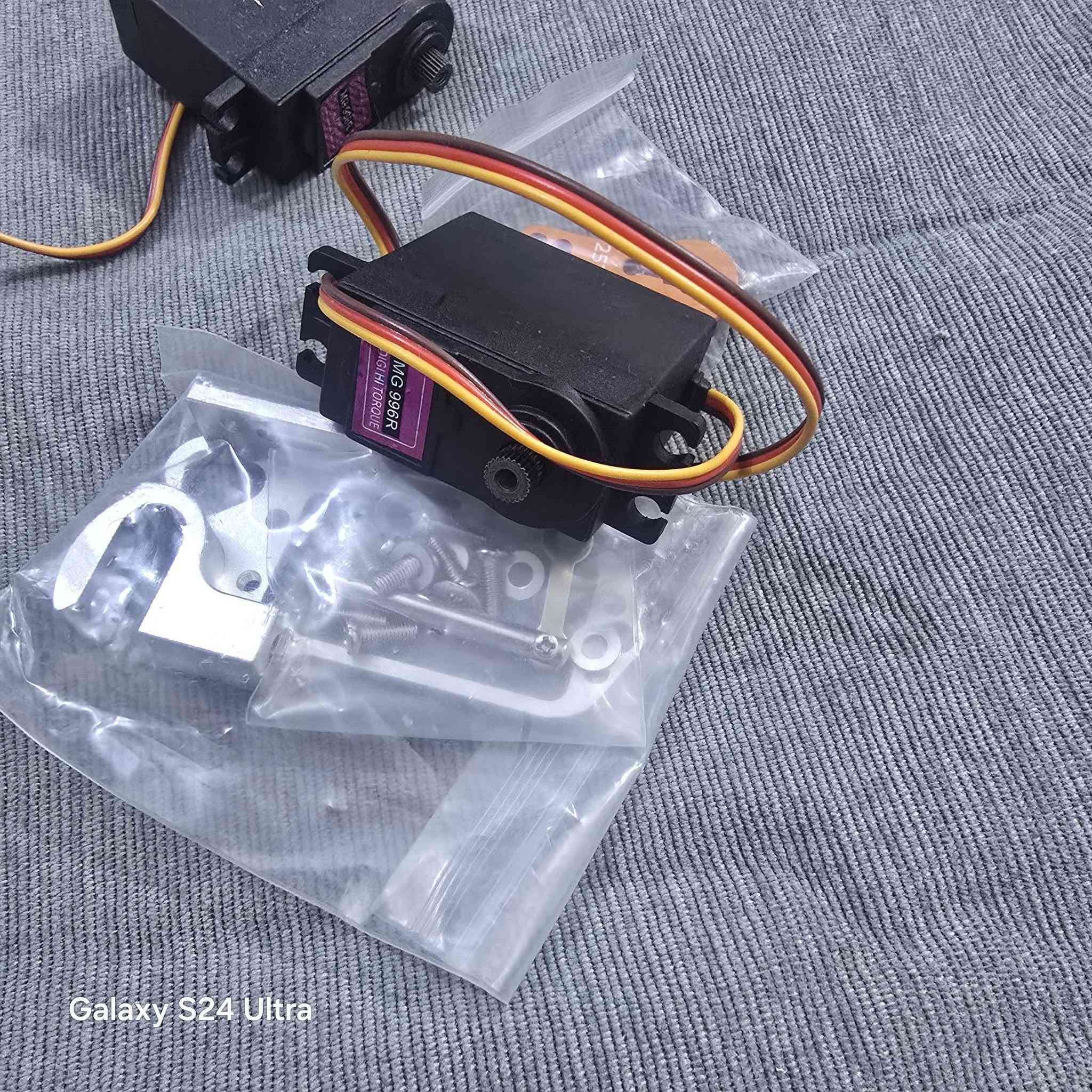 محرك سيرفو عالي الاداء متوفر 7 قطع 
القطعه ب 5


**إذا كنت صاحب هذا الإعلان وتريد حذفه لأي سبب، رجاءا أرسل رسالة إلى الدعم الفني**