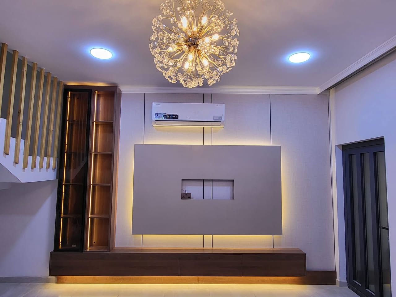 صباح الخير.....
جزء من الابداع في مجال ال TV UNIT 
تم تسليم الطلب إلى إحدى الإخوة في مجمع بوابة الكاظمية


**إذا كنت صاحب هذا الإعلان وتريد حذفه لأي سبب، رجاءا أرسل رسالة إلى الدعم الفني**