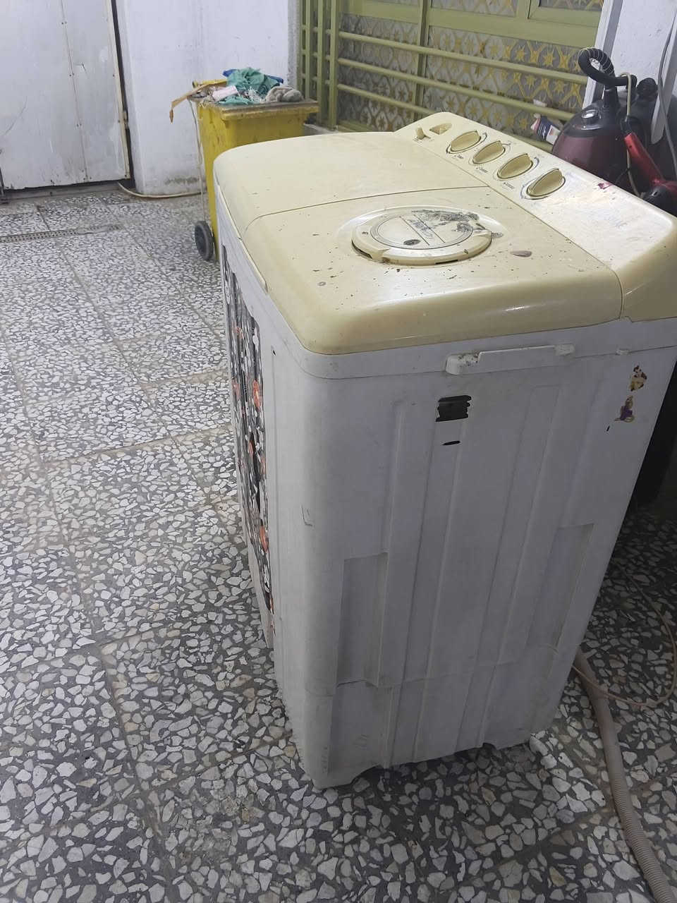 غساله نضيفه وجببره كلها شغاله مكاني بغداد مدينه الصدر ‏‪***********‬‏
