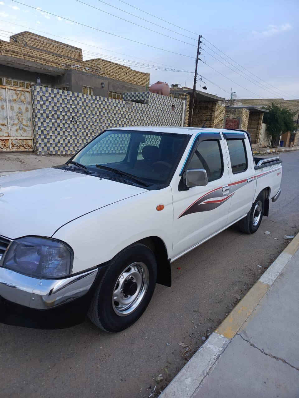 سلام عليكم للبيع نيسان موديل 2012 مكفول رقم بابل مشروع وطني محرك كير اكسن كفاله طخم تايرات جدد كهربائيات شغاله تبريد تدفه سعره 120 شراي يتصل ***********
