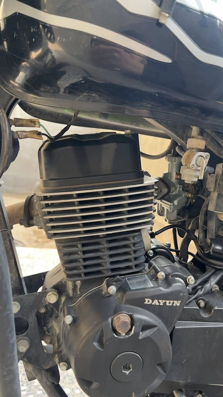 السلام عليكم اخوتي 

دراجه دايوان للبيع رقم بغداد تحويل ثاني يوم

دراجه ماناقصها شي مكينه وكير بلاديه 

السعر 2100 وبيها مجال انشالله 
رقم ‭0781 640 7014‬
المكان بغداد / الشعب / فلكة صباح الخياط 
ملاحضه الدراجه بيها نقص كم شغله ثانويه مو ضروريه
