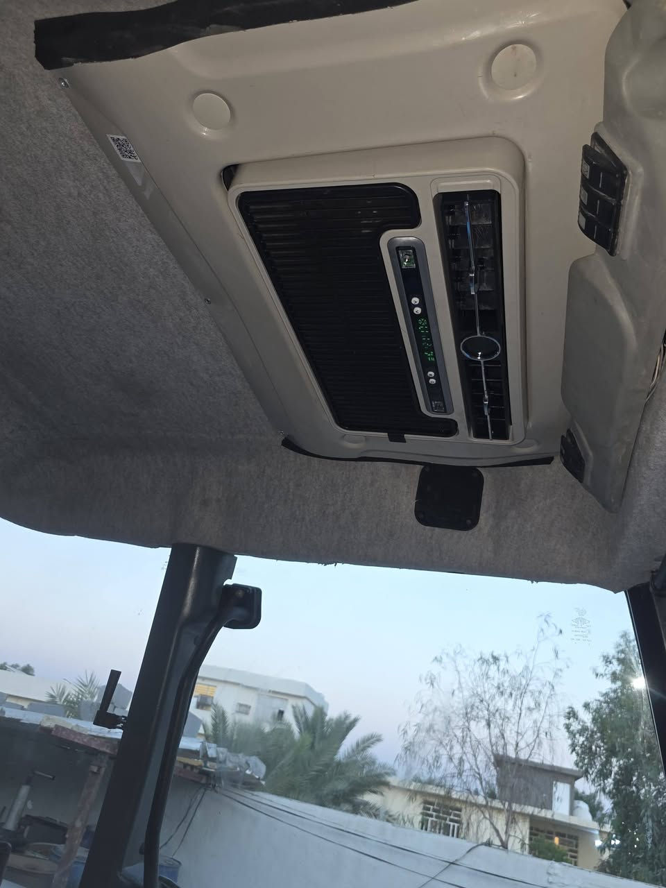 السلام عليكم للبيع مكينه لندنه نضيف موديل 2002 رقم اربيل حجم 140 تبريد منضومه جديده المكينه جديده خير من الله 
مال جناي للاستفسار ***********

