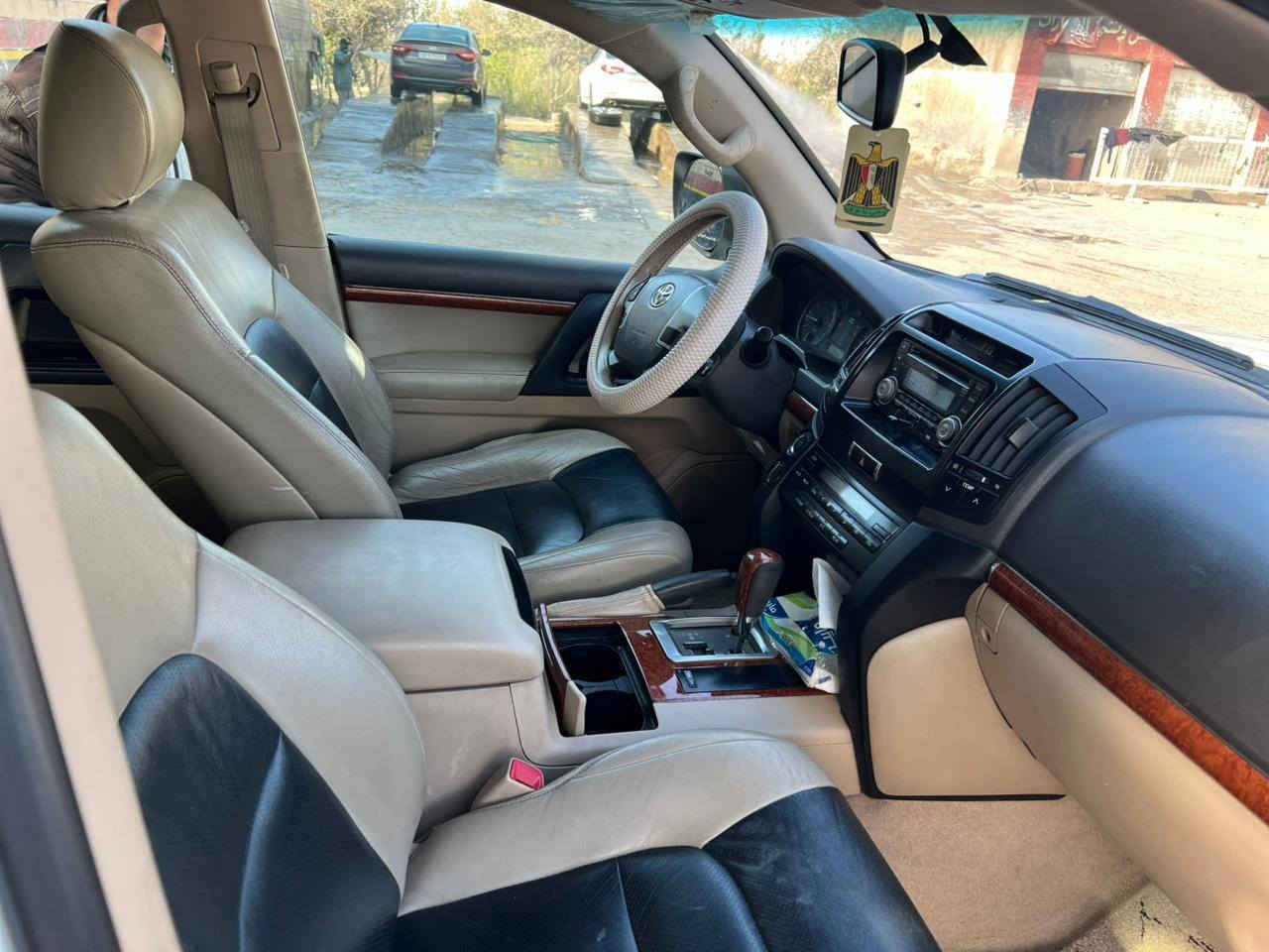 سلام عليكم
سياره كفاله عامه 
سياره بسمي 
مكان سياره حله حمزه الغربي 
موديل 2012
***********
