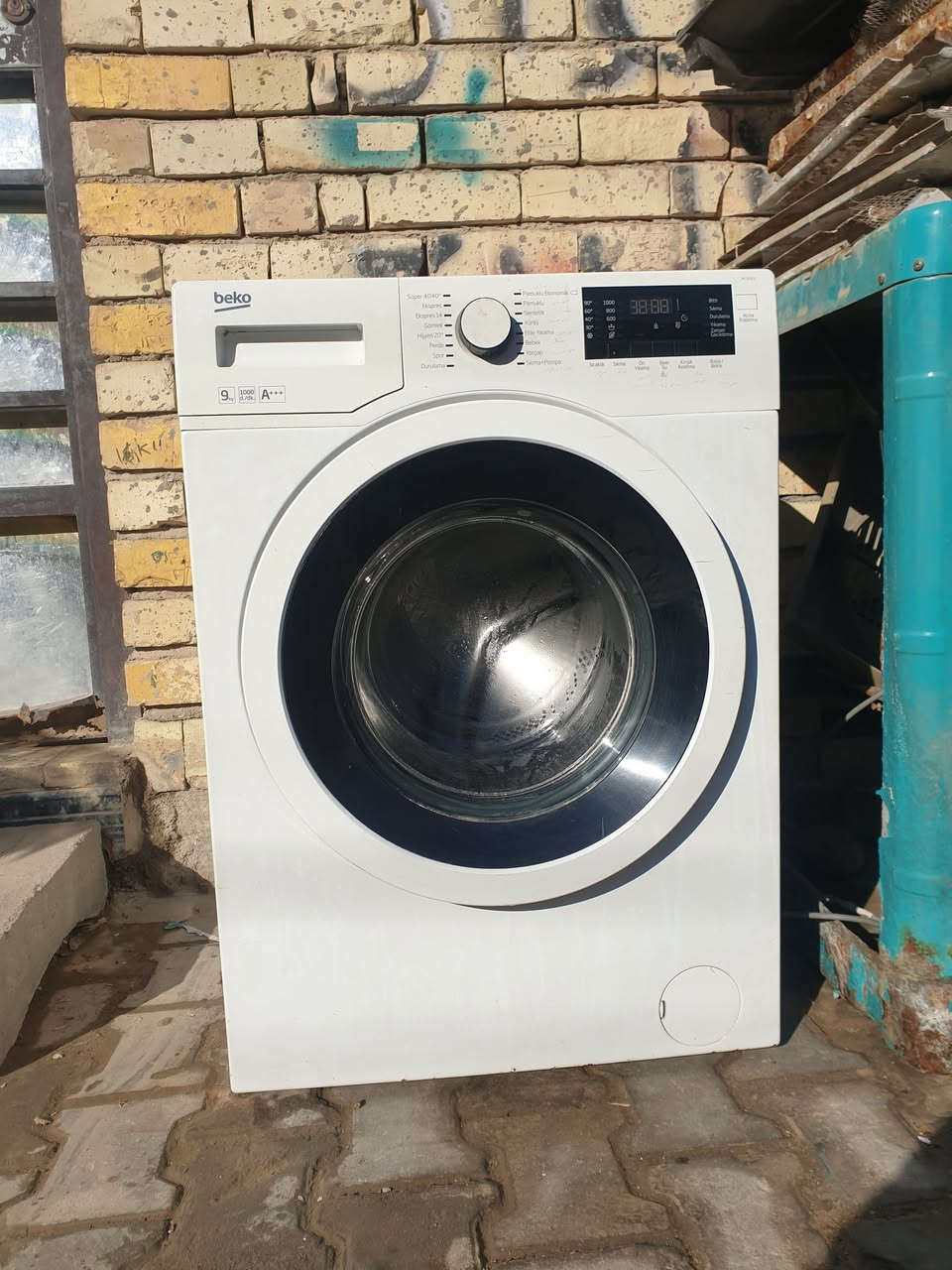 سلام عليكم غساله اوتوماتيك 9 كيلو نضيفه للبيع سعر 150الف للتواصل رقم الواتساب او اتصال ***********
مكان الشعله
